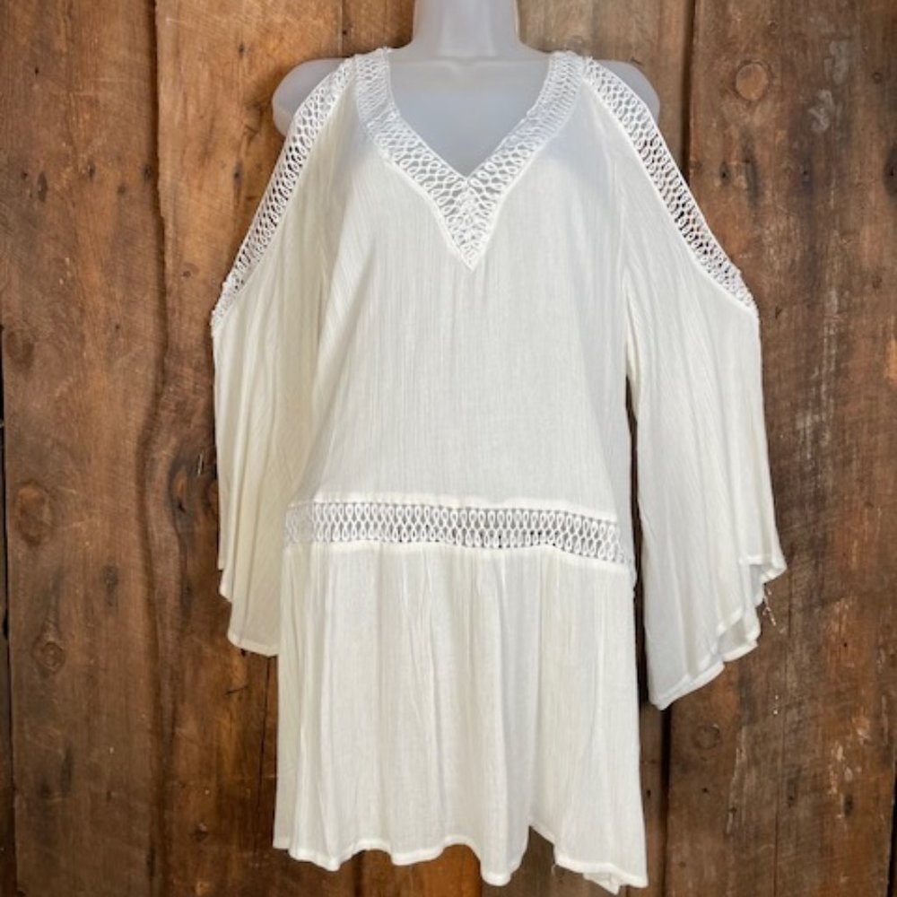 Solitaire White Cold Shoulder Swimsuit Cover Up - Size Small